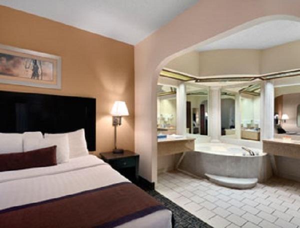 Quality Inn & Suites Monticello Room photo